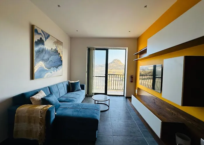 Del Mar Apartment